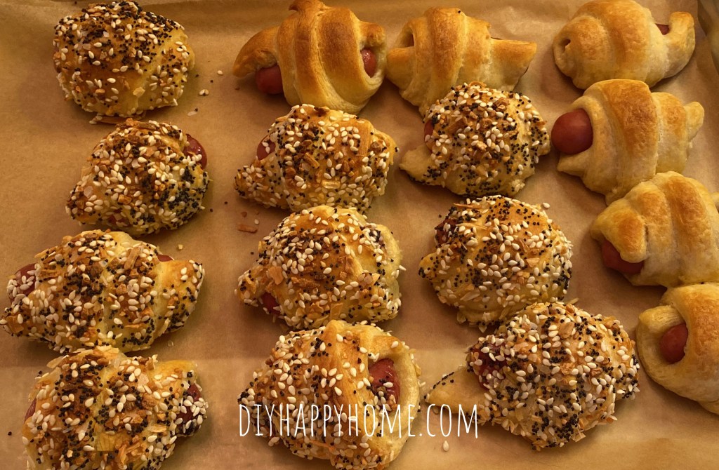Everything Bagel Seasoned Pigs in a Blanket