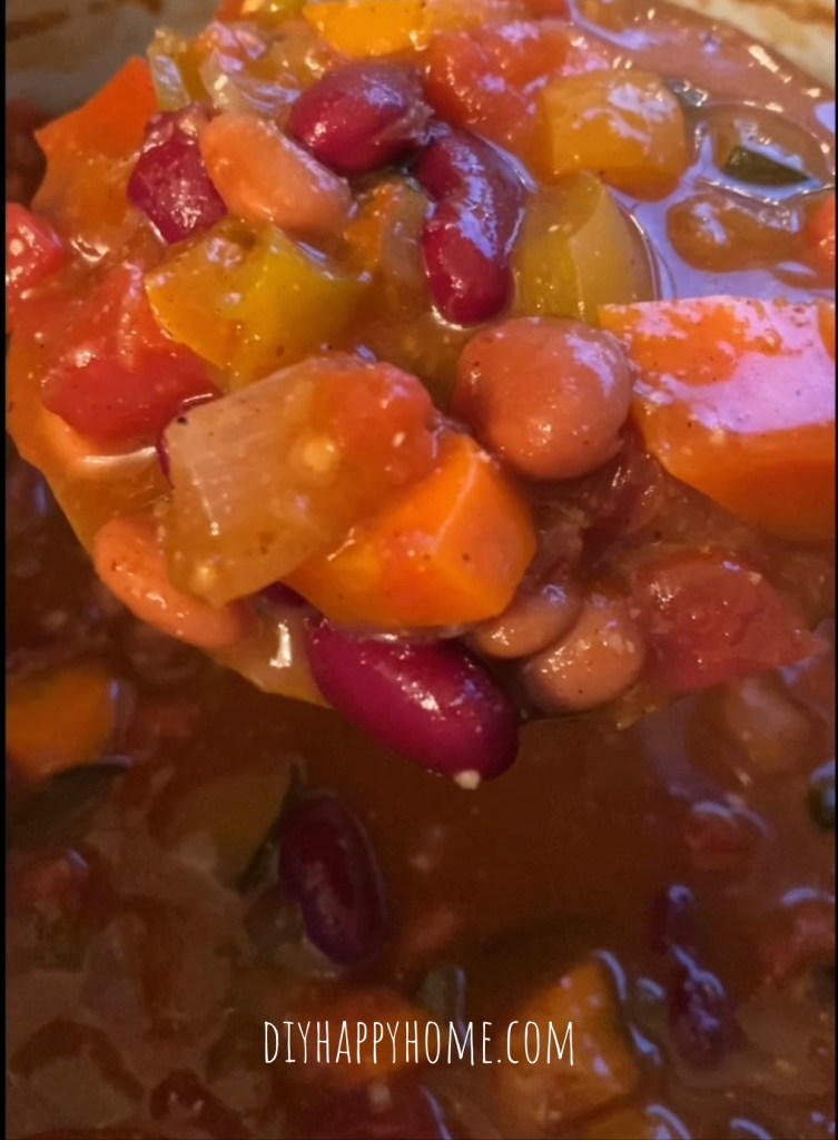 Slow Cooker Veggie Chili